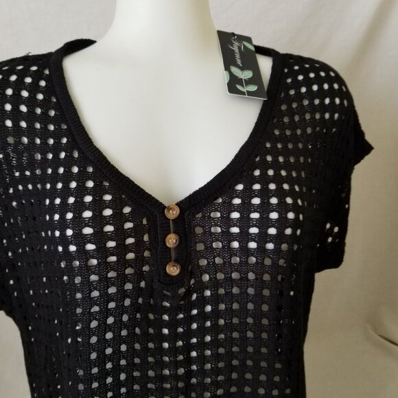 NWT! Open Knit See-through Top Cover-up with Scoop Neckline - Medium - Picture 3 of 7